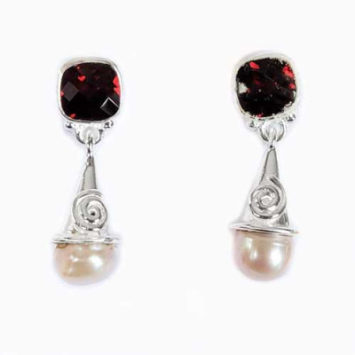 Sterling Silver Garnet Post Earrings with Peach Pearls