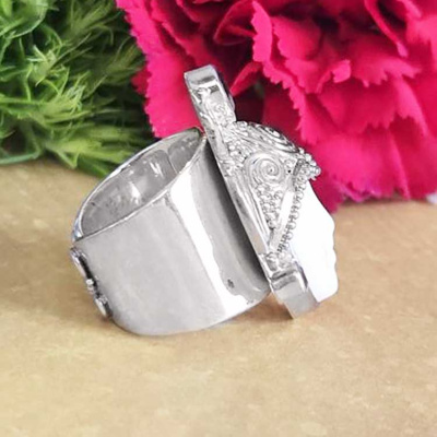 rm468_side_paper_1382792931