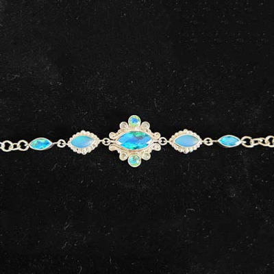 uk1010_front_too_1406296895