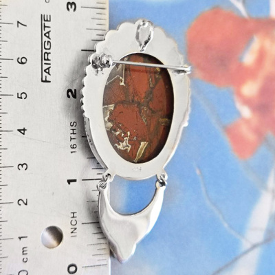 uk1021_back_ruler_2136402432